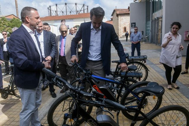 Ατύχημα με το ποδήλατο είχε ο Κυριάκος Μητσοτάκης στα Χανιά