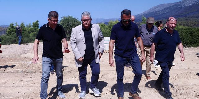 Κουτσούμπας από τις πυρόπληκτες περιοχές της Δυτικής Αττικής: ”Η κυβέρνηση έχει τεράστιες ευθύνες”