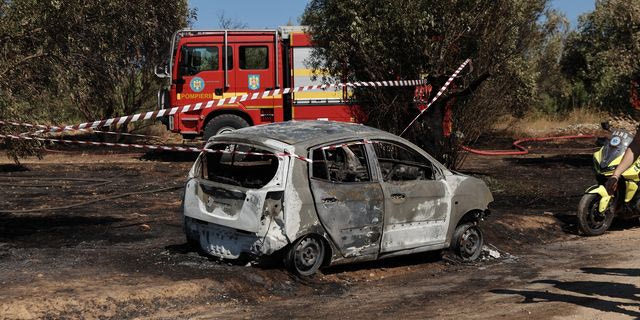 Φωτιά στο Πικέρμι: Στο “μικροσκόπιο” το καμένο ΙΧ – Τι εξετάζουν οι Αρχές