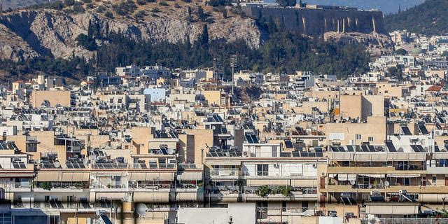 Νοικοκυριά και εισόδημα: Το 1 τρισ. ευρώ και οι δύο όψεις