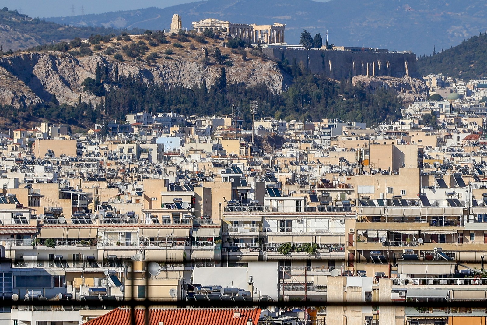 Νοικοκυριά και εισόδημα: Το 1 τρισ. ευρώ και οι δύο όψεις