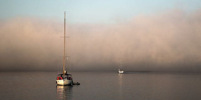 “Δεν ήταν sea smoke” – Η εξήγηση Κολυδά για το φαινόμενο που “θόλωσε” τις Κυκλάδες