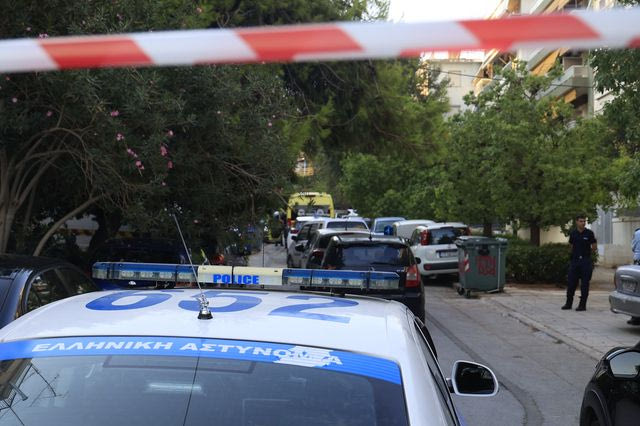 Νέα Σμύρνη: “Άκουσα τρεις πυροβολισμούς, με απόσταση κάποιων δευτερολέπτων”