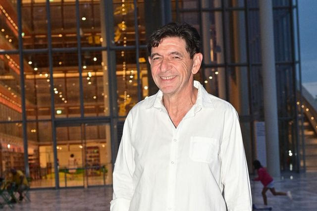 “Η νταντά της γειτονιάς”: Η νέα σειρά του MEGA με πρωταγωνιστή τον Γεράσιμο Σκιαδαρέση