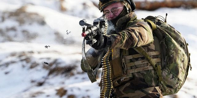 Δανία: Τριπλασιάζεται η στρατιωτική θητεία λόγω της απειλής από τη Ρωσία