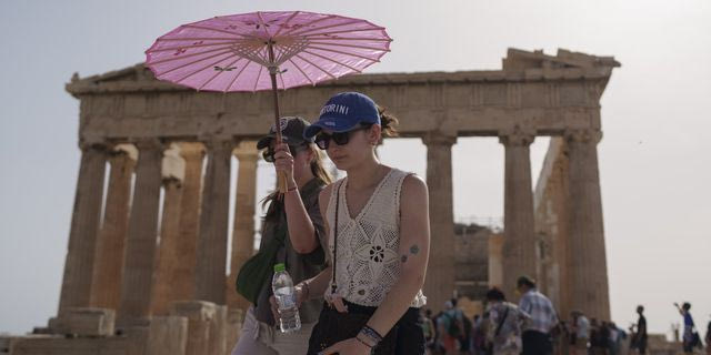 Γιατί η Ευρώπη θερμαίνεται τόσο πολύ – Τι προκαλεί τους καύσωνες