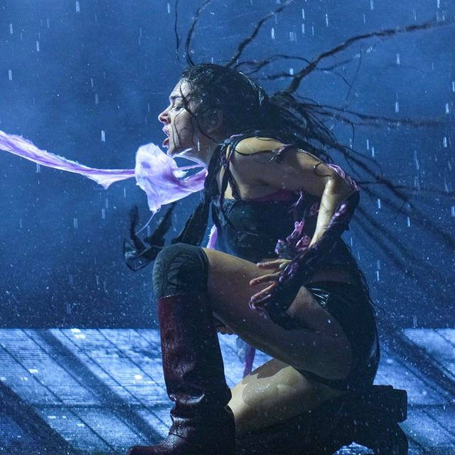Η Charli XCX, ο θάνατος, κι ο Ντέιβιντ Κρόνενμπεργκ