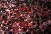 La Tomatina: Η διάσημη ντοματομαχία της Ισπανίας έβαψε κόκκινο το Μπουνιόλ
