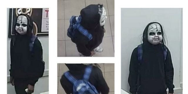 Φιλαδέλφεια: Άνδρας ντυμένος ”Chucky” τρομοκρατεί πολίτες – ”Είστε έτοιμοι να πεθάνετε;”