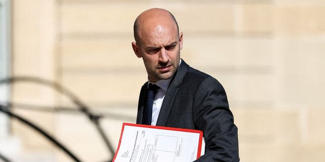 Γιατί η Γαλλία θα απελάσει δύο Ιρανούς διπλωμάτες τις επόμενες ημέρες