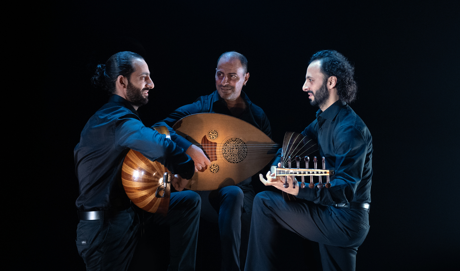 Le Trio Joubran: “Χρειάστηκε να δολοφονηθούν τόσα παιδιά για να μιλήσει ο κόσμος”