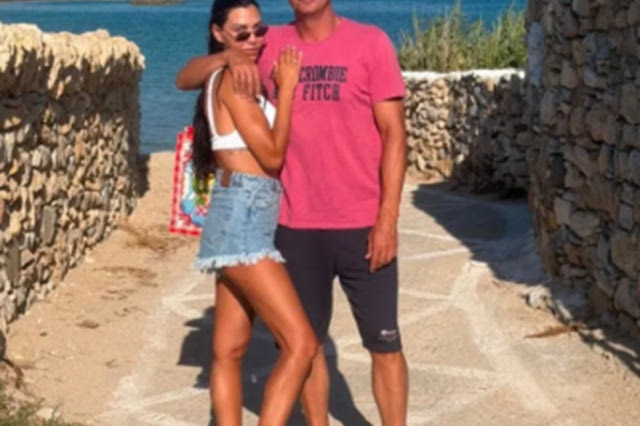 Ιωάννα Μπούκη: “Βασανίζω” τον Αντώνη Σρόιτερ εδώ και 15 καλοκαίρια