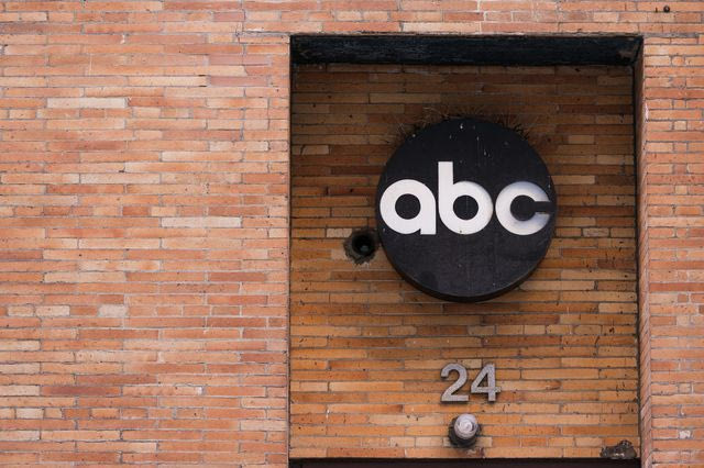 Το ABC προσφεύγει στη δικαιοσύνη κατά της κυβέρνησης Τραμπ