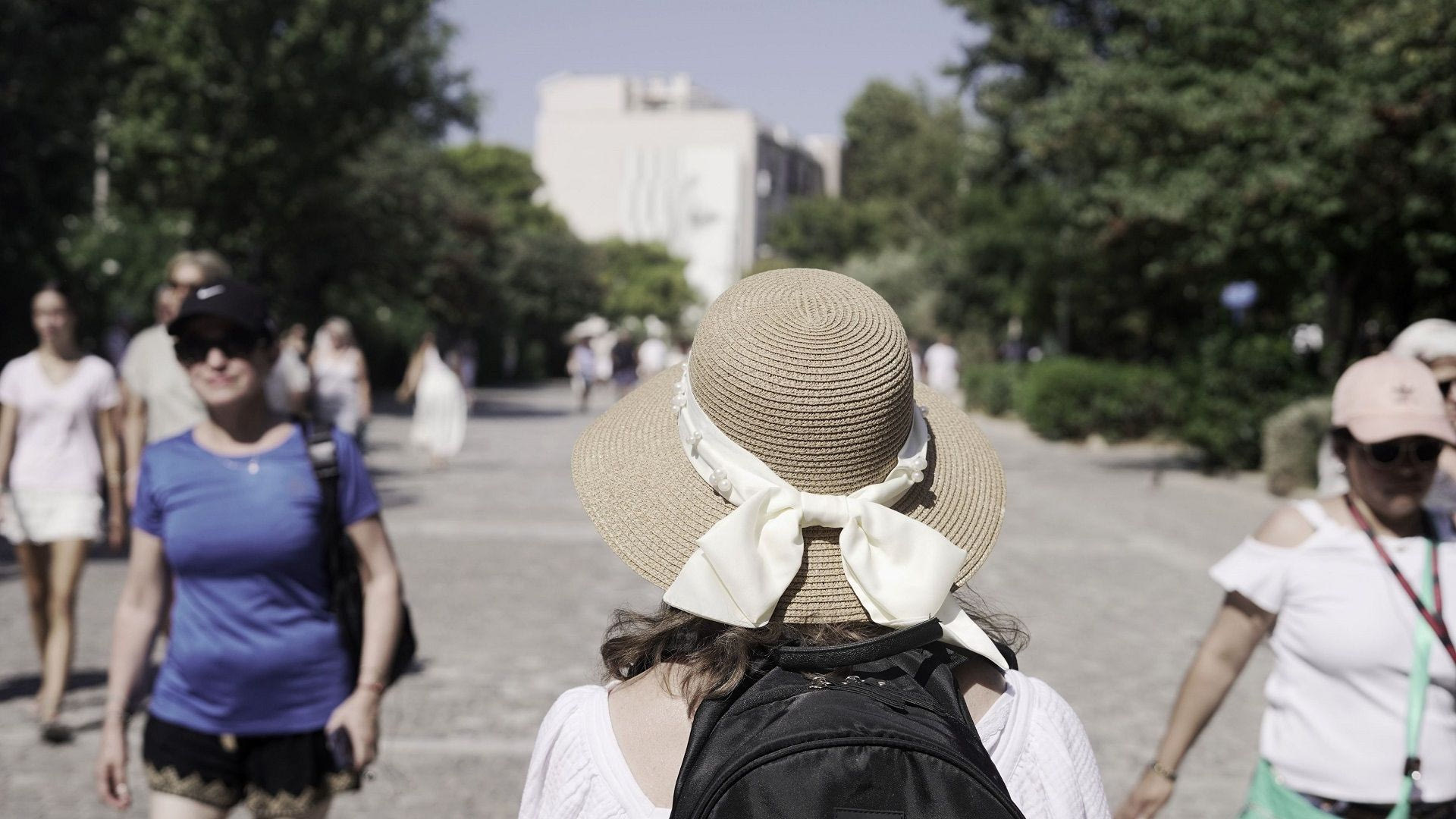 Τελικά, αδειάζει η Αθήνα τον Αύγουστο;