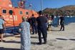 Λήμνος: Χωρίς ενεργό μέτωπο η φωτιά – Η στιγμή της απομάκρυνσης λουόμενων διά θαλάσσης