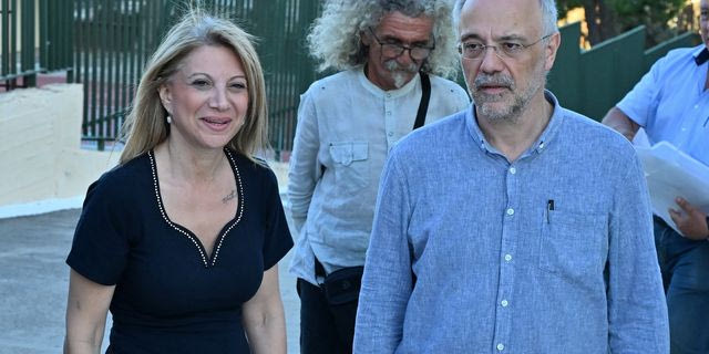 Η Μαρία Καρυστιανού διαγράφει τον Θανάση Αυγερινό από την “Ελπίδα για τη Δημοκρατία”