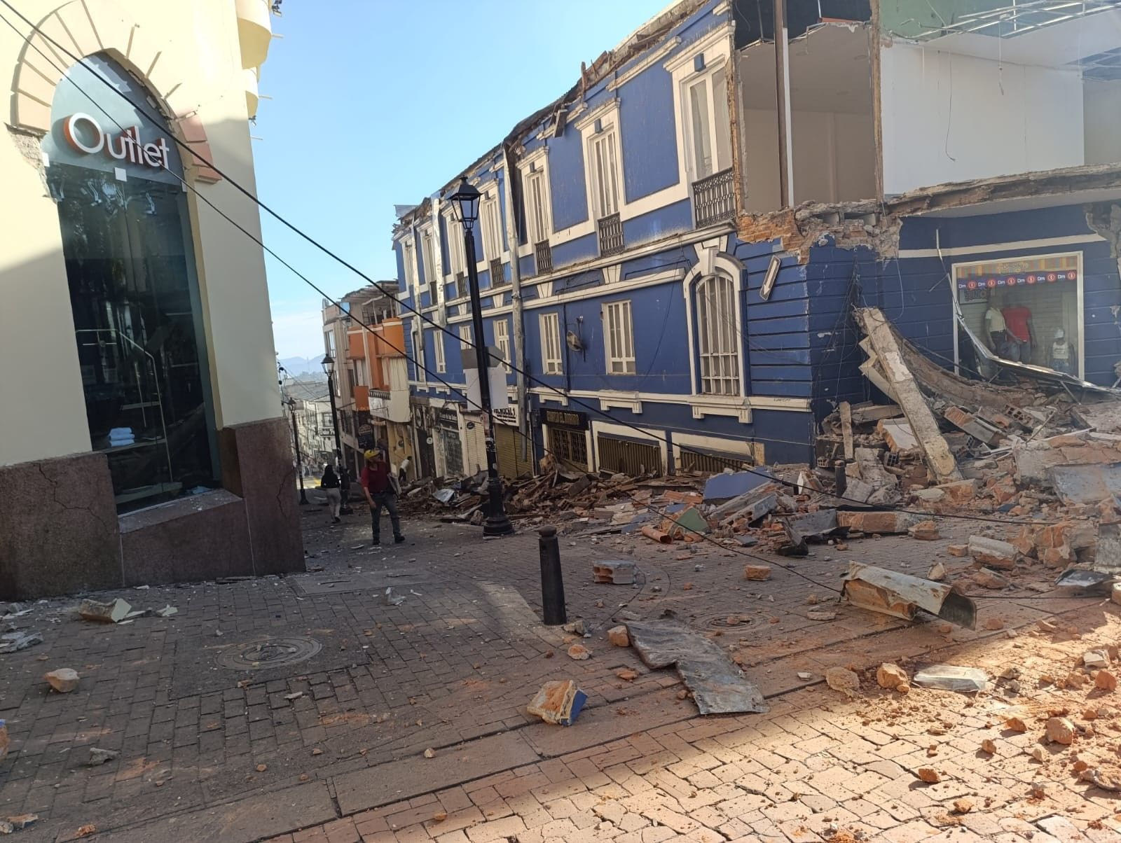 Ισχυρός σεισμός 6,6 Ρίχτερ στην Κολομβία - Συγκλονιστικές εικόνες και βίντεο