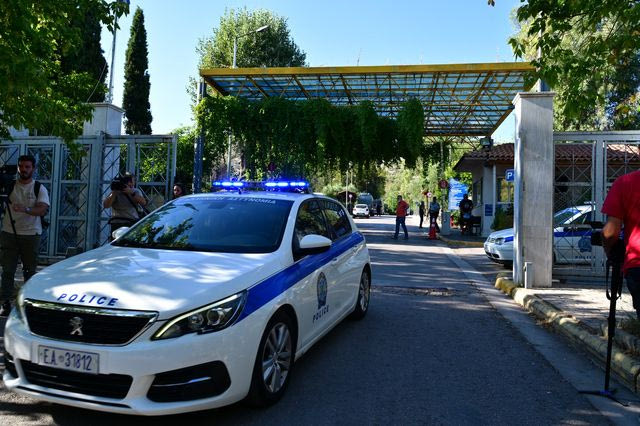 Φωτιά στο Ποικίλο Όρος: Καταγγελίες εργαζομένων του ΨΝΑ για ελλείψεις στην πυροπροστασία