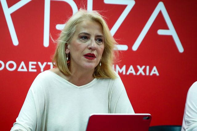 Ρένα Δούρου