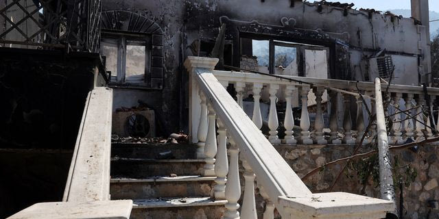 “Πάγωμα” εισπρακτικών ενεργειών από τους servicers για τους πυρόπληκτους