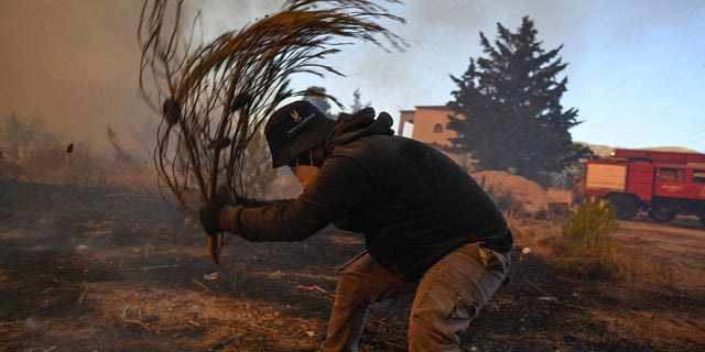 Φωτιές σε Αττική και Βοιωτία – Πάνω από 111.000 στρέμματα έγιναν στάχτη
