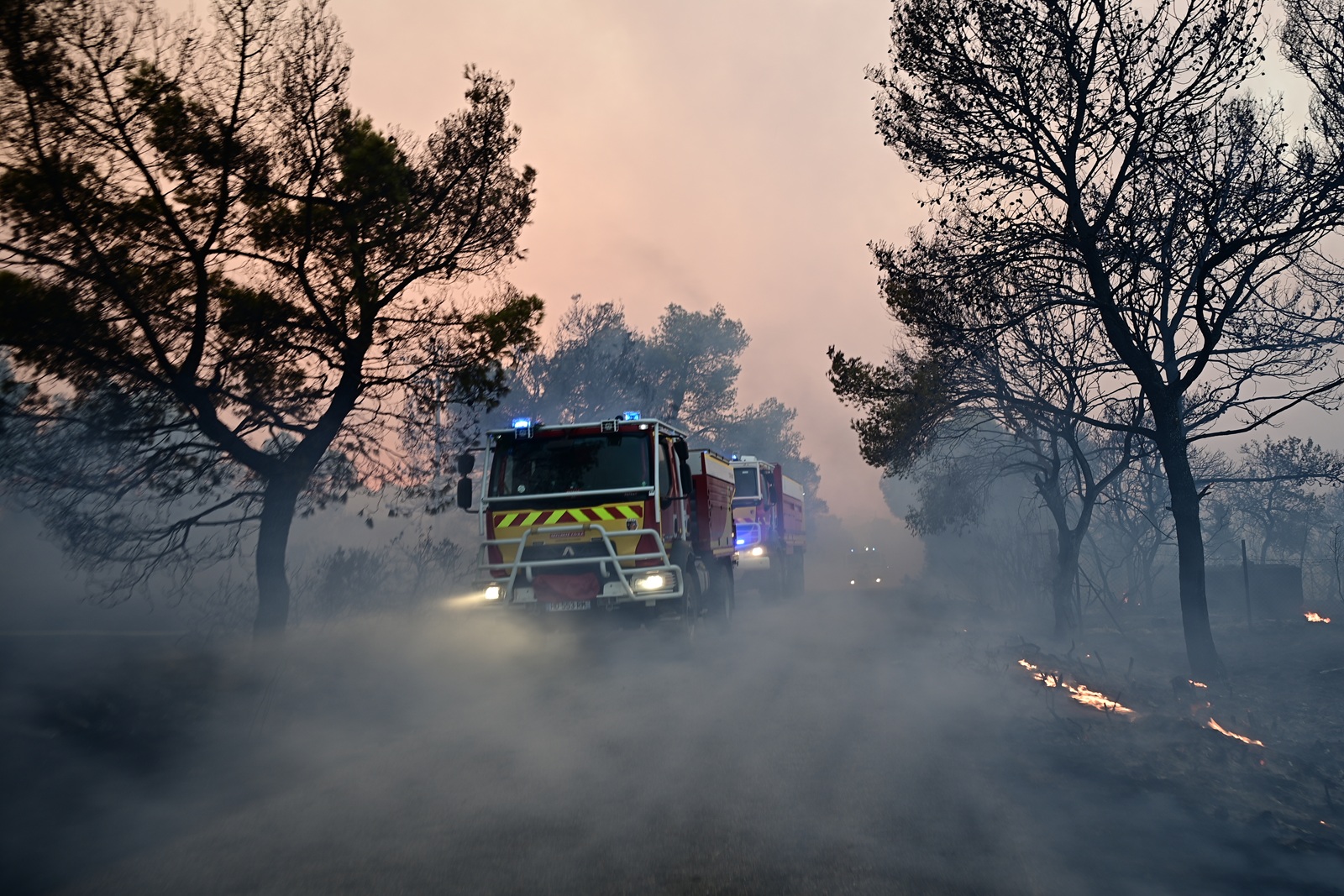Φωτιές: Βελτιωμένη η εικόνα από τα πύρινα μέτωπα – Φόβοι για αναζωπυρώσεις