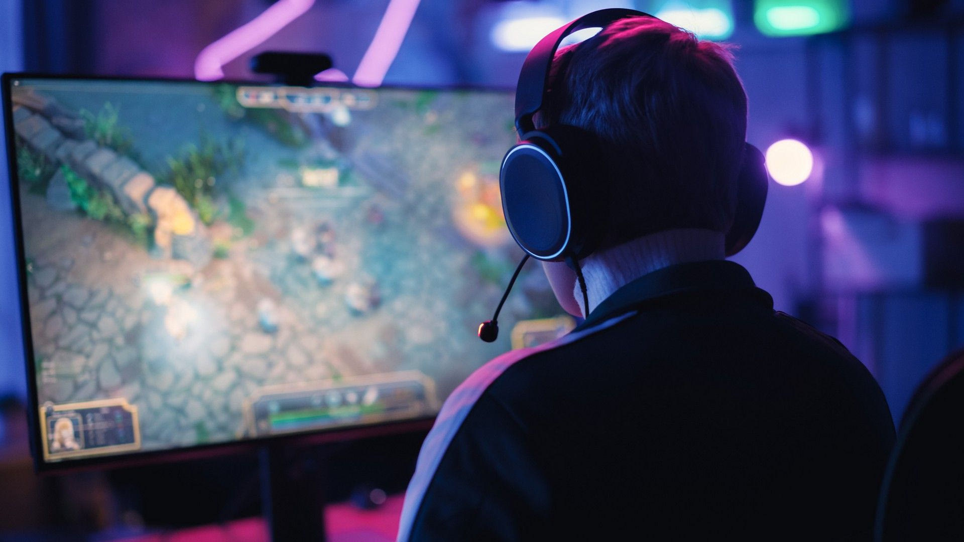 Οι ΗΠΑ προσέλαβαν 2.000 gamers για ελεγκτές εναέριας κυκλοφορίας