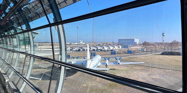 Μπορεί η Ρωσία να κρύβεται πίσω από το drone με εκρηκτικά στο αεροδρόμιο της Λειψίας;