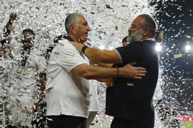 ΑΕΚ – ΟΦΗ: Υπόκλιση των Κρητικών στο fair play του Ηλιόπουλου – “Αυτό είναι το ποδόσφαιρο”