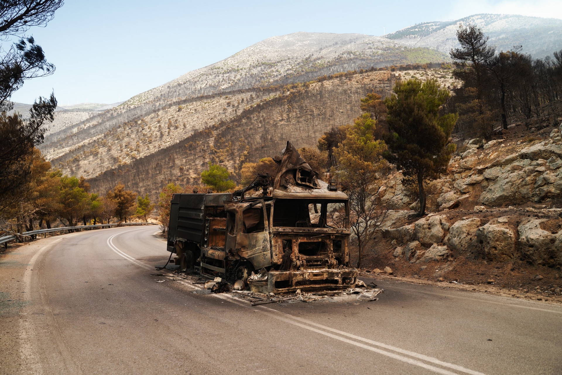 Πώς οι μύθοι γύρω από τις φωτιές κρύβουν τα αίτια και τις αυτονόητες λύσεις