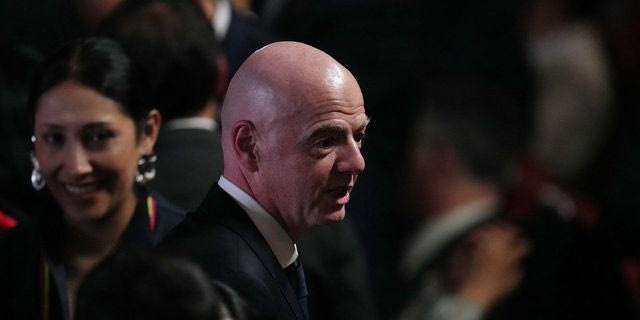 Η UEFA επιβεβαιώνει την παχυλή αποζημίωση σε φερόμενη ερωμένη του Ινφαντίνο