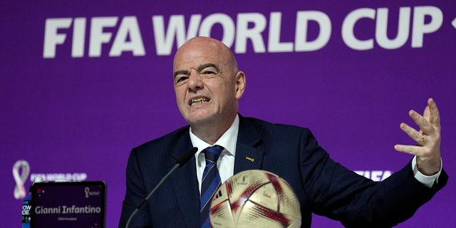 “Ανταρσία” κατά Ινφαντίνο: Αγγλία και Ουαλία αποσύρουν τη στήριξη μετά το ναυάγιο των 20 δισ.