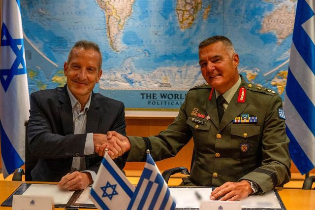 Έπεσαν οι υπογραφές Ελλάδας – Ισραήλ για την “Ασπίδα του Αχιλλέα”