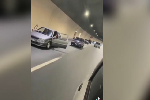 Κακιά Σκάλα: 21χρονος οδηγούσε με ανοιχτές πόρτες και μουσική στη διαπασών – Δικογραφία σε βάρος του