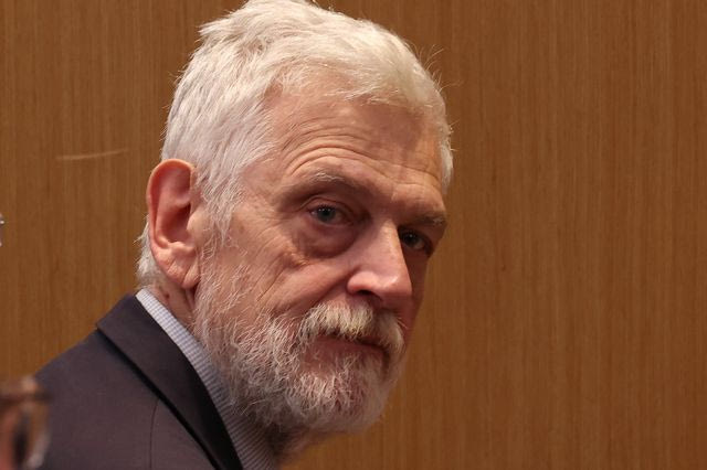 Ατύχημα για τον Γιάννη Λοβέρδο – Έσπασε το χέρι του