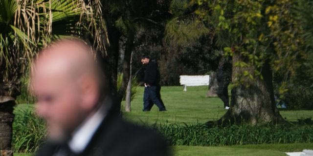 Συντετριμμένος στην κηδεία του πατέρα του ο Μέσι