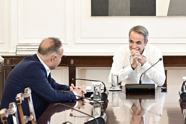 Συνάντηση Μητσοτάκη – Αγγελούδη: “Θα έχουμε μία καινούργια ΔΕΘ το 2030”