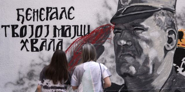 Ο Μλάντιτς και τα μαθήματα από μια πόλη που έγινε συνώνυμο της σφαγής