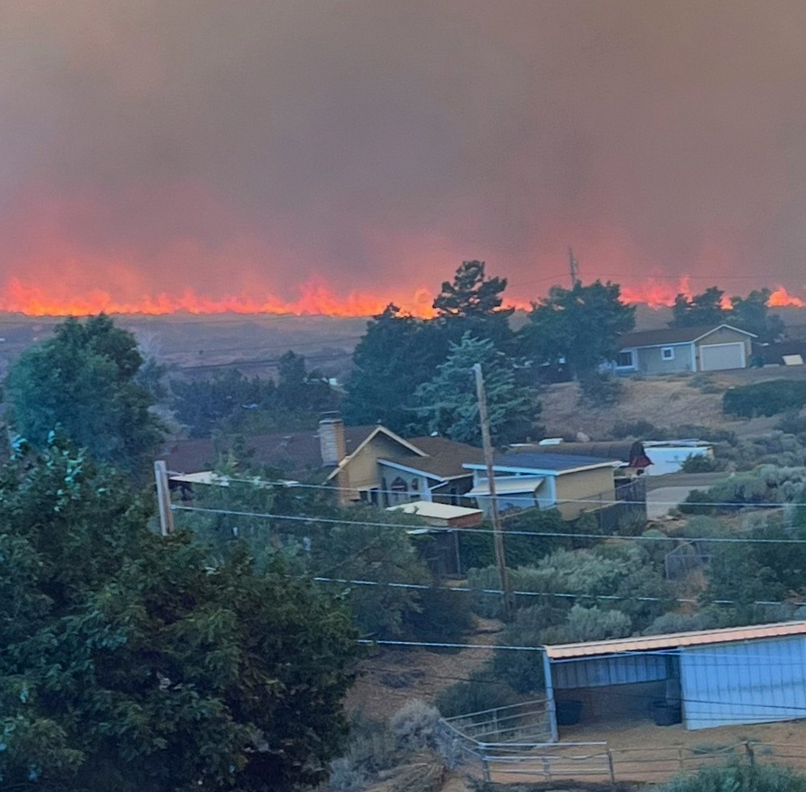 Φωτιά στη Νεβάδα: Σχεδόν 90.000 άνθρωποι εγκαταλείπουν τα σπίτια τους