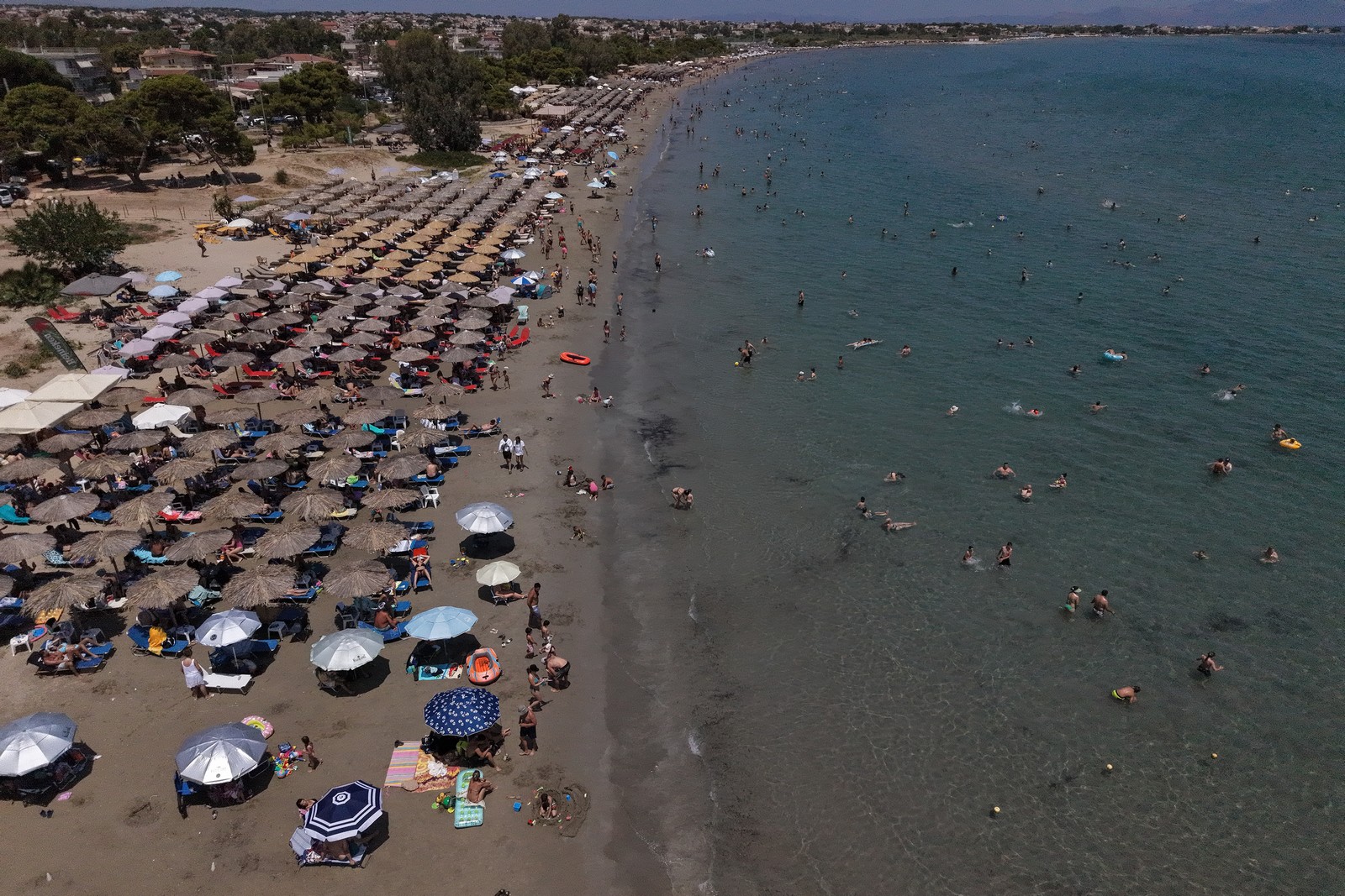 Με δύο "πρόσωπα" ο καιρός μέχρι τον Δεκαπενταύγουστο - Το στοιχείο που προκαλεί ανησυχία