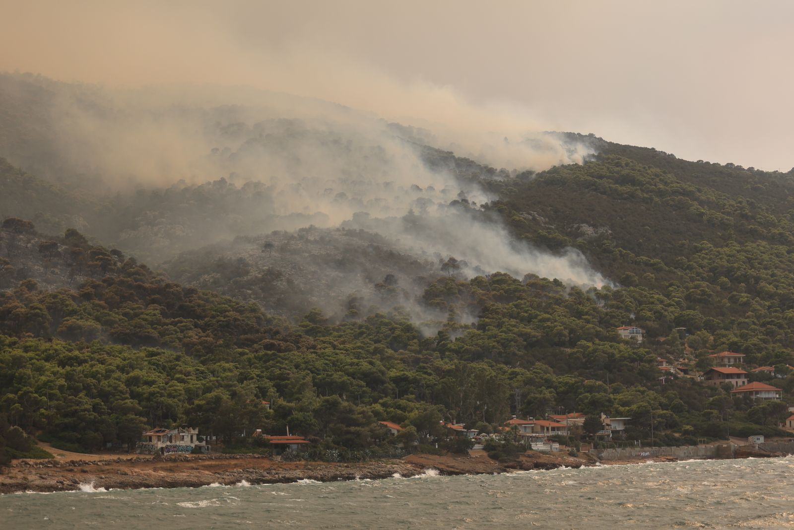 AtmoHub: Παρακολούθηση της μεταφοράς καπνού από τις φωτιές – Βίντεο