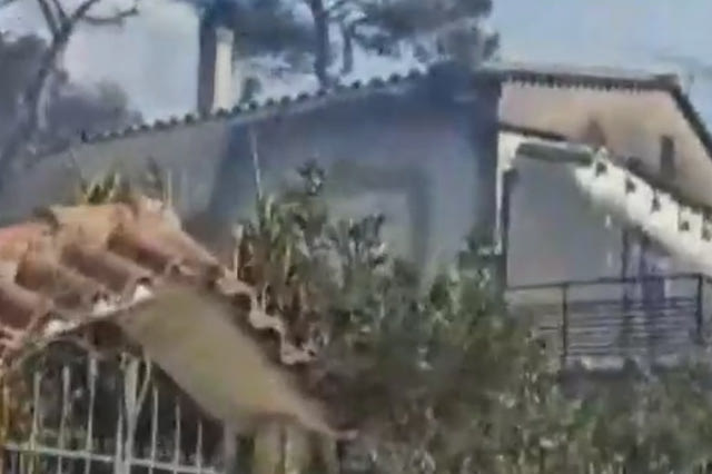 Εικόνες καταστροφής στο Πόρτο Γερμενό: Καμένα σπίτια και ζημιές σε περιουσίες – Βίντεο