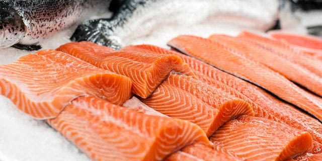 Η σαλμονέλα προέρχεται από τον σολομό (salmon);
