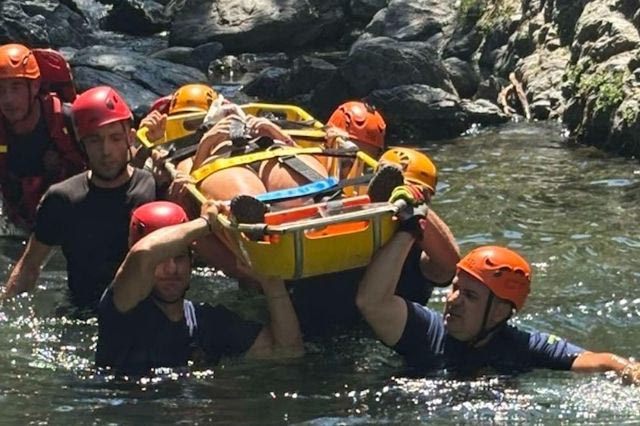 Σαμοθράκη: Επιχείρηση διάσωσης για 15χρονη που τραυματίστηκε στη Γριά Βάθρα