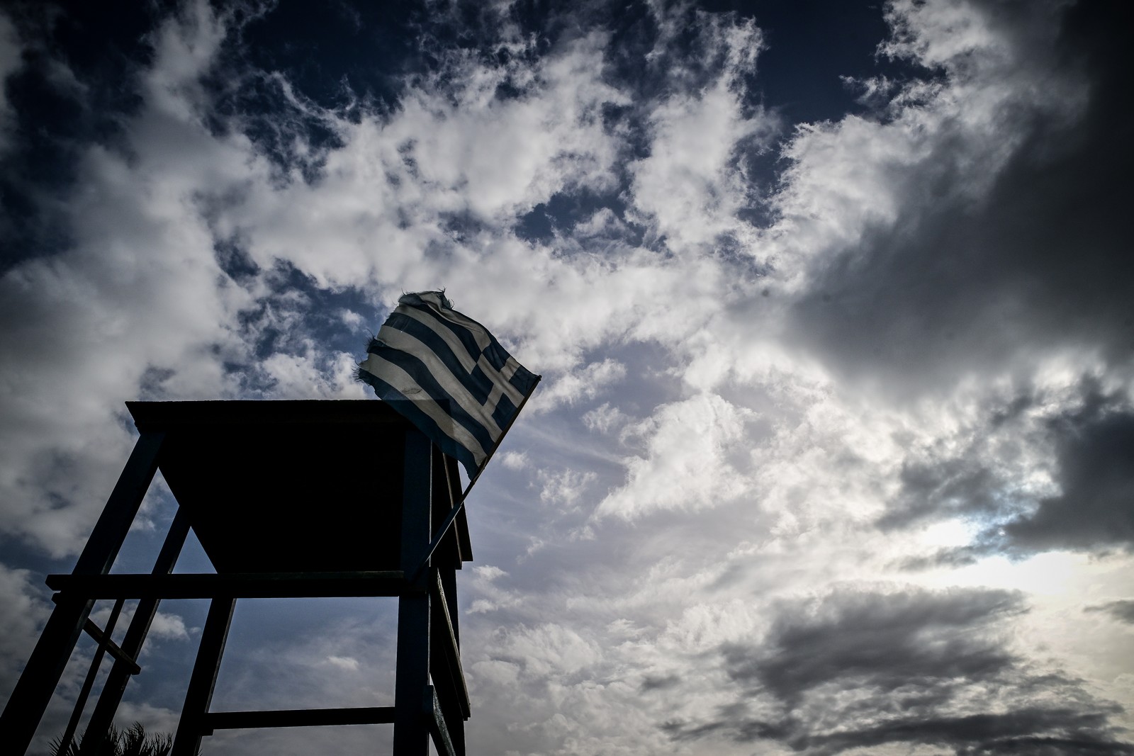 Καιρός: Χαλάει από τα μέσα της εβδομάδας – Πτώση θερμοκρασίας και καταιγίδες