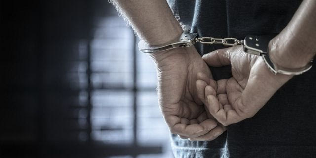 Πάτρα: Συνελήφθη καθηγητής για σχέση με ανήλικη