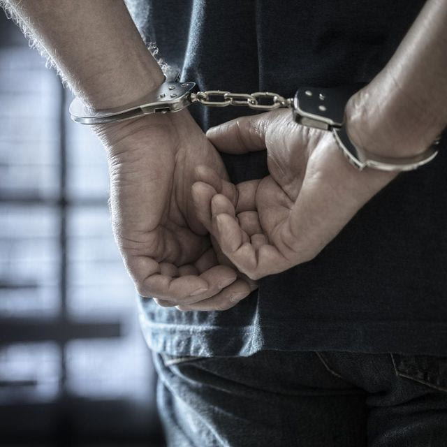 Πάτρα: Συνελήφθη καθηγητής για σχέση με ανήλικη