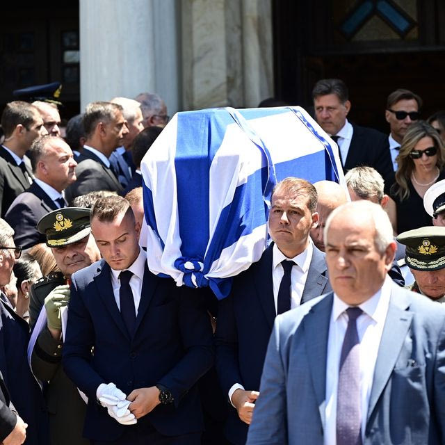 Συγκινητικό τελευταίο αντίο στον Γιάννη Βαρβιτσιώτη – Μητσοτάκης: ”Μας αφήνεις βαριά κληρονομιά”