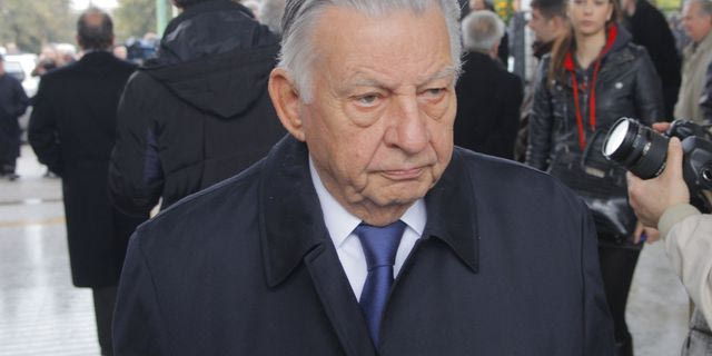 Πέθανε ο Γιάννης Βαρβιτσιώτης