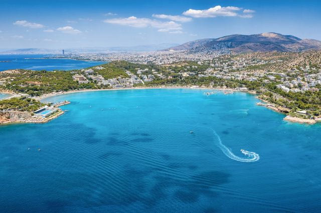 Τζιώτης: Η τελευταία ευκαιρία για τη Βουλιαγμένη